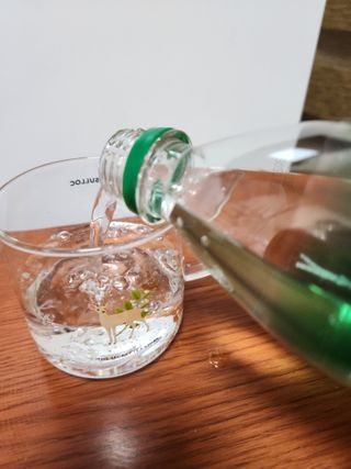 몽베스트 Montbest with Sparkling water Plain 20병 — 5점을 준 리뷰어가 2022년 12월 올린 사용 사진