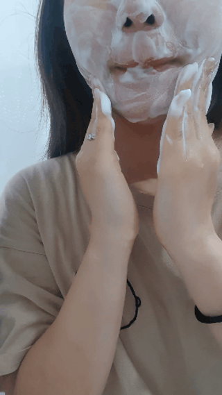 아이토리 시카 앰플 더블 클렌저 — 3점을 준 리뷰어가 2023년 4월 올린 사용 사진