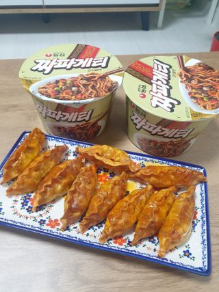 한만두 진한 해물맛 짬뽕만두 1kg — 5점을 준 리뷰어가 2021년 4월 올린 사용 사진