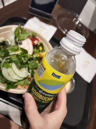 더그레잇티 콤부차 300ml *12개입 (오리지널 6개+베리리치 6개) — 5점을 준 리뷰어가 2022년 7월 올린 사용 사진