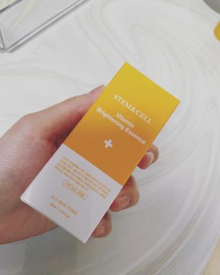 체르엠 스템앤셀 비타민 브라이트닝 에센스 30ml 1개 — 5점을 준 리뷰어가 2021년 10월 올린 사용 사진