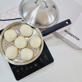 모멘토 마론 프라이팬 26cm 3종 (26cm팬/26cm웍팬/호환 스티머+돔뚜껑) — 5점을 준 리뷰어가 2022년 9월 올린 사용 사진