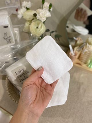 디어엘로디 프리미엄 유기농 베이비 솜티슈 40매 3 + 1 PACK — 4점을 준 리뷰어가 2021년 3월 올린 사용 사진