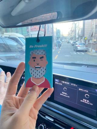 심폐소생소 [오늘도맑음] 차량용 악세사리 공기청정필터 이태리산 자동차용품 내부꾸미기 — 5점을 준 리뷰어가 2021년 12월 올린 사용 사진