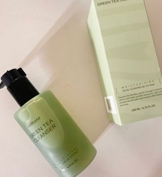 프리마인 메이크업과 들뜨는 각질까지 한방에 깐달걀로! 순하기까지한 셀베이스 그린티클렌저(200ml) — 5점을 준 리뷰어가 2023년 5월 올린 사용 사진