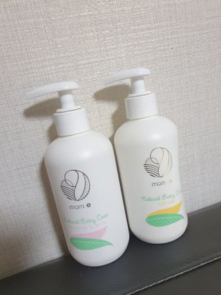 mom e 맘이 내추럴 베이비 케어 샴푸앤바스+로션 — 5점을 준 리뷰어가 2021년 2월 올린 사용 사진