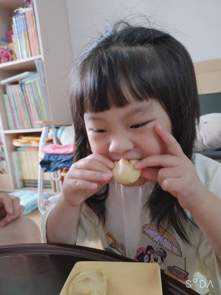 한성기업 베이크볼 치즈몽땅 300g x 2봉 — 5점을 준 리뷰어가 2021년 9월 올린 사용 사진