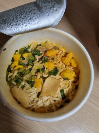 NISSIN 닛신 컵누들  4종 - 씨푸드오리지날, 씨푸드 스파이시, 씨푸드 커리, 씨푸드 XO소스 — 5점을 준 리뷰어가 2023년 1월 올린 사용 사진