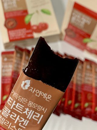 자연에온 가득담은 몽모랑시 타트체리 콜라겐 젤리스틱 — 5점을 준 리뷰어가 2021년 1월 올린 사용 사진