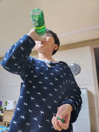 몽베스트 Montbest with Sparkling water Lemon OR Lime 20병(랜덤) — 4.5점을 준 리뷰어가 2022년 12월 올린 사용 사진