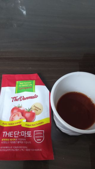 제이제이바이오 더단마토 프리미엄주스 100ml 30팩입 - 무설탕 스테비아 토마토즙 — 5점을 준 리뷰어가 2022년 1월 올린 사용 사진