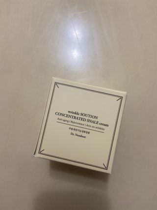 Dr.느루벗 느루벗 링클 솔루션 콘센트레이트 스네일 탄력 달팽이 크림 80g — 5점을 준 리뷰어가 2021년 3월 올린 사용 사진