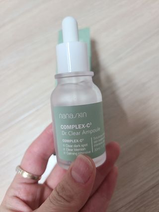 나나스킨 콤플렉스씨쓰리닥터클리어앰플 — 5점을 준 리뷰어가 2021년 5월 올린 사용 사진