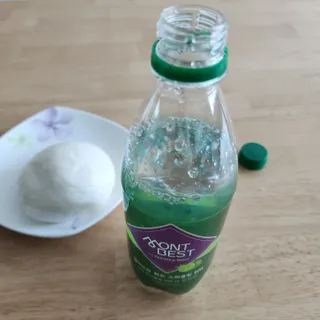 몽베스트 Montbest with Sparkling water Lime20병 — 5점을 준 리뷰어가 2022년 12월 올린 사용 사진