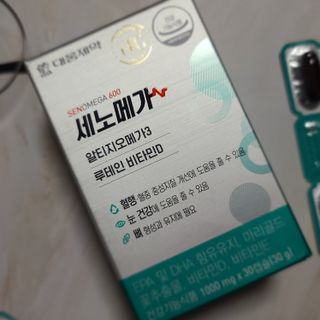 [대웅제약] 혈행, 눈,뼈건강, 알티지오메가3 세노메가 루테인 — 5점을 준 리뷰어가 2021년 8월 올린 사용 사진