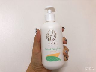 mom e 맘이 내추럴 베이비 케어 샴푸앤바스+로션 — 3.5점을 준 리뷰어가 2021년 1월 올린 사용 사진
