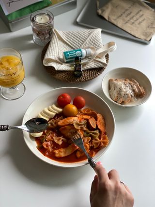 굽네몰 [굽네] 소스가 맛있는 닭가슴살 슬라이스 4종 — 5점을 준 리뷰어가 2021년 5월 올린 사용 사진