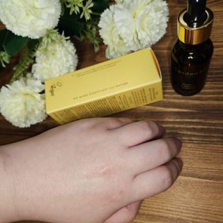 스킨큐어 산다화 비타민c 화이트닝 에센스 30ml — 5점을 준 리뷰어가 2023년 7월 올린 사용 사진
