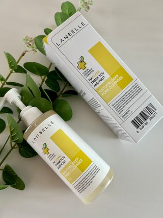 랑벨 내츄럴 딥 포어 클렌저 210ml (저자극 약산성 천연 클렌징 젤) — 5점을 준 리뷰어가 2022년 10월 올린 사용 사진