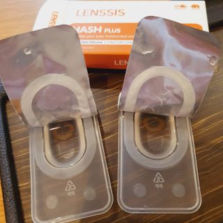 렌시스 LENSSIS [ 렌시스 ] 홍채 최적의 맑은 브라운 ＃해쉬브라운 1개월용 ｜ 2직경 중 택1 ｜ — 3점을 준 리뷰어가 2021년 6월 올린 사용 사진
