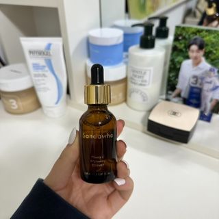 스킨큐어 산다화 비타민c 화이트닝 에센스 30ml — 5점을 준 리뷰어가 2024년 1월 올린 사용 사진
