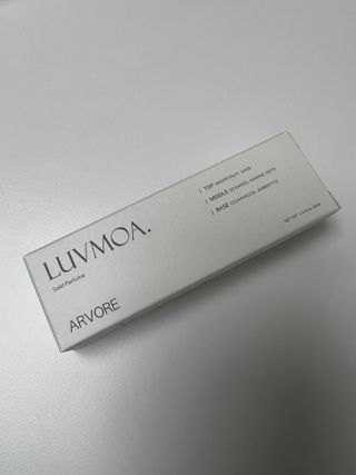 러브모아 향수 고체향수 승무원 고체향수 바르는 향수 니치향수 도손 우드세이지 앤 씨솔트 — 4점을 준 리뷰어가 2022년 12월 올린 사용 사진