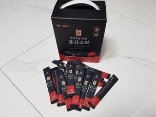[푸름웰니스] 프리미엄 6년근 홍삼스틱 3mg x 100포 — 5점을 준 리뷰어가 2022년 3월 올린 사용 사진