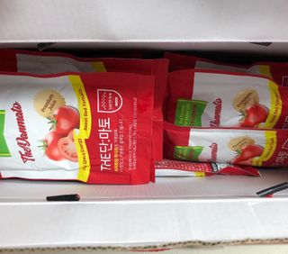 제이제이바이오 더단마토 프리미엄주스 100ml 30팩입 - 무설탕 스테비아 토마토즙 — 4.5점을 준 리뷰어가 2021년 11월 올린 사용 사진