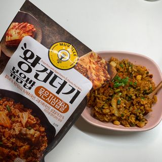 한성기업 무볼레 왕건더기 볶음밥 묵은지삼겹살 — 5점을 준 리뷰어가 2021년 11월 올린 사용 사진
