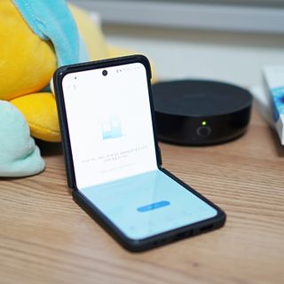 아카라 집 밖에서도 집 안을 돌봐주는 스마트 리모컨 — 5점을 준 리뷰어가 2022년 6월 올린 사용 사진