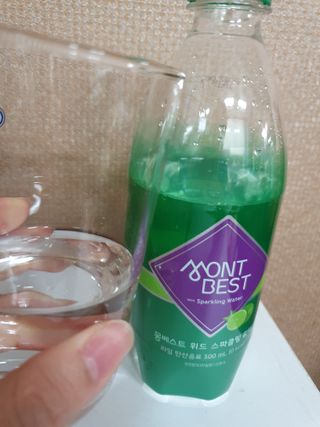 몽베스트 Montbest with Sparkling water Lime20병 — 4점을 준 리뷰어가 2021년 10월 올린 사용 사진