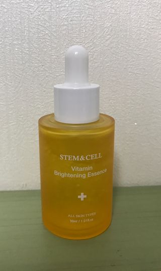 체르엠 스템앤셀 비타민 브라이트닝 에센스 30ml 1개 — 5점을 준 리뷰어가 2022년 4월 올린 사용 사진