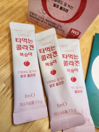 [음료수 대신 가능!]  빠르게 흡수되는 아임오 타먹는 콜라겐 1박스 — 4.5점을 준 리뷰어가 2023년 3월 올린 사용 사진
