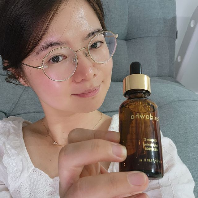 산다화 비타민c 화이트닝 에센스 30ml 리뷰 사진