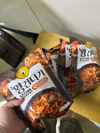 한성기업 무볼레 왕건더기 볶음밥 묵은지삼겹살 — 5점을 준 리뷰어가 2021년 10월 올린 사용 사진
