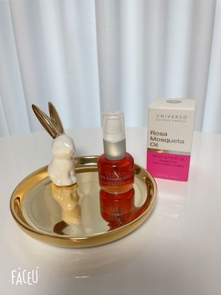 유니베르소 로즈힙 오일 15ml — 5점을 준 리뷰어가 2021년 4월 올린 사용 사진