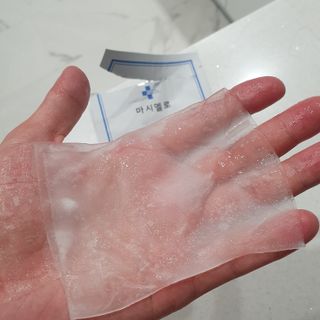 닥터마시멜로 닥터마스멜로 마블러스 아쿠아 클리닉 마스크 — 5점을 준 리뷰어가 2021년 7월 올린 사용 사진