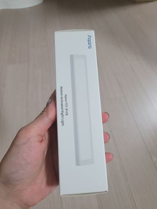 아카라 어두울 때만 켜지는 스마트 무선 센서등 — 5점을 준 리뷰어가 2021년 12월 올린 사용 사진