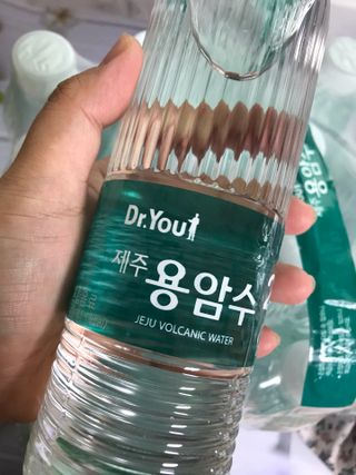 닥터유 제주용암수 닥터유 용암수 — 4.5점을 준 리뷰어가 2021년 8월 올린 사용 사진