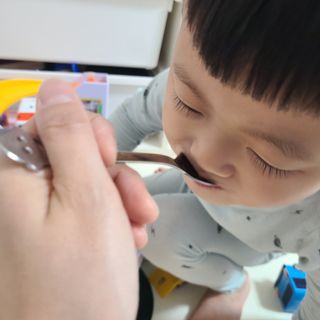 [이뮤니티플러스]우리아이 면역오키, 건강오키 _ 키즈오키 비타민초코홍삼 10포 1box — 5점을 준 리뷰어가 2022년 3월 올린 사용 사진