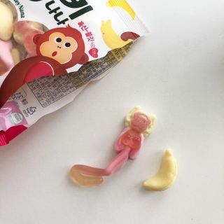 폭신 쫄깃 식감 로맨스, 몽키나나 젤리 8봉지 — 5점을 준 리뷰어가 2021년 3월 올린 사용 사진