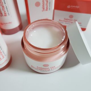 아이앤립 / EYENLIP 아이앤립 연어오일 리바이탈라이징 토너+앰플+크림 3종 세트 — 5점을 준 리뷰어가 2021년 7월 올린 사용 사진