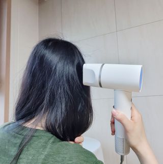 샤오미 로이드미 고속 헤어 드라이기 — 5점을 준 리뷰어가 2023년 7월 올린 사용 사진