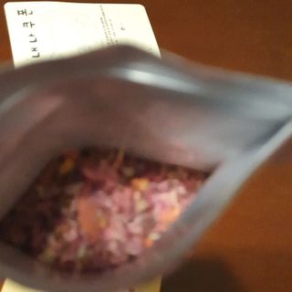 마시다 매혹적인 붉은 빛이 입안 가득히, 비트루트차 — 3점을 준 리뷰어가 2021년 3월 올린 사용 사진