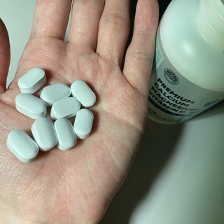 서울약사신협 네이처픽_칼슘마그네슘비타민D_1,305mg x 120캡슐 — 4.5점을 준 리뷰어가 2021년 9월 올린 사용 사진