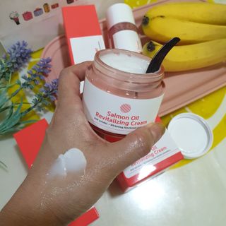 아이앤립 / EYENLIP 아이앤립 연어오일 리바이탈라이징 토너+앰플+크림 3종 세트 — 4.5점을 준 리뷰어가 2021년 5월 올린 사용 사진