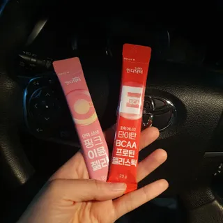 인디닥터 면역 생생 핑크 이뮨 젤리 + 타이탄 BCAA 프로틴 젤리스틱 — 5점을 준 리뷰어가 2022년 3월 올린 사용 사진