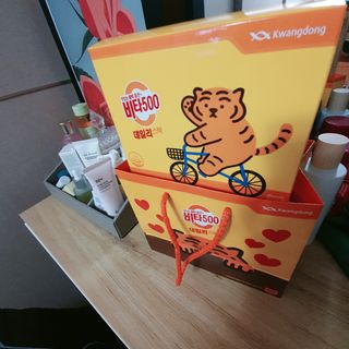광동제약 [광동] 비타500데일리스틱 70포X2개 + 뚱랑이엽서 + 쇼핑백 증정 — 5점을 준 리뷰어가 2022년 11월 올린 사용 사진