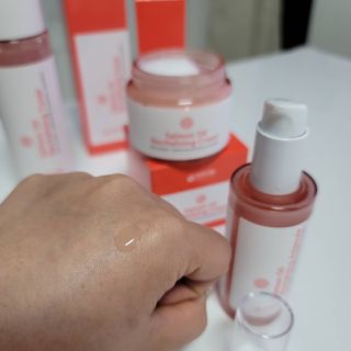 아이앤립 / EYENLIP 아이앤립 연어오일 리바이탈라이징 토너+앰플+크림 3종 세트 — 5점을 준 리뷰어가 2021년 5월 올린 사용 사진