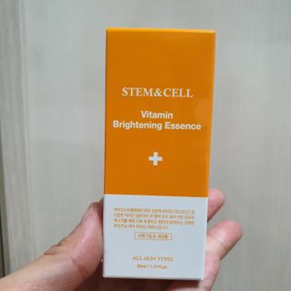 체르엠 스템앤셀 비타민 브라이트닝 에센스 30ml 1개 — 4점을 준 리뷰어가 2021년 10월 올린 사용 사진
